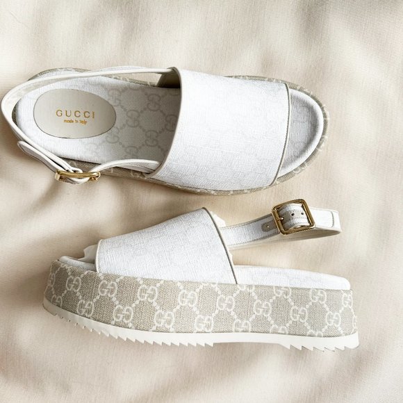 Gucci Supreme Slides in White/Beige, size 38.5 - Picture 3 of 9